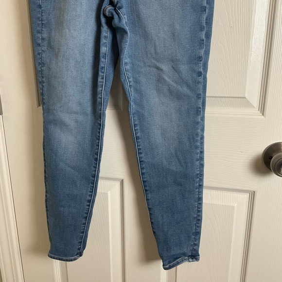 American Eagle Next Level Stretch Skinny Jeans size 6 - Picture 5 of 8